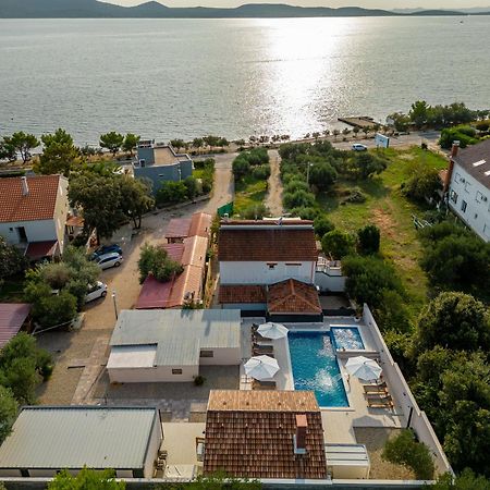 Camp Mrkva Mobile Homes With Pool Sukošan Eksteriør billede