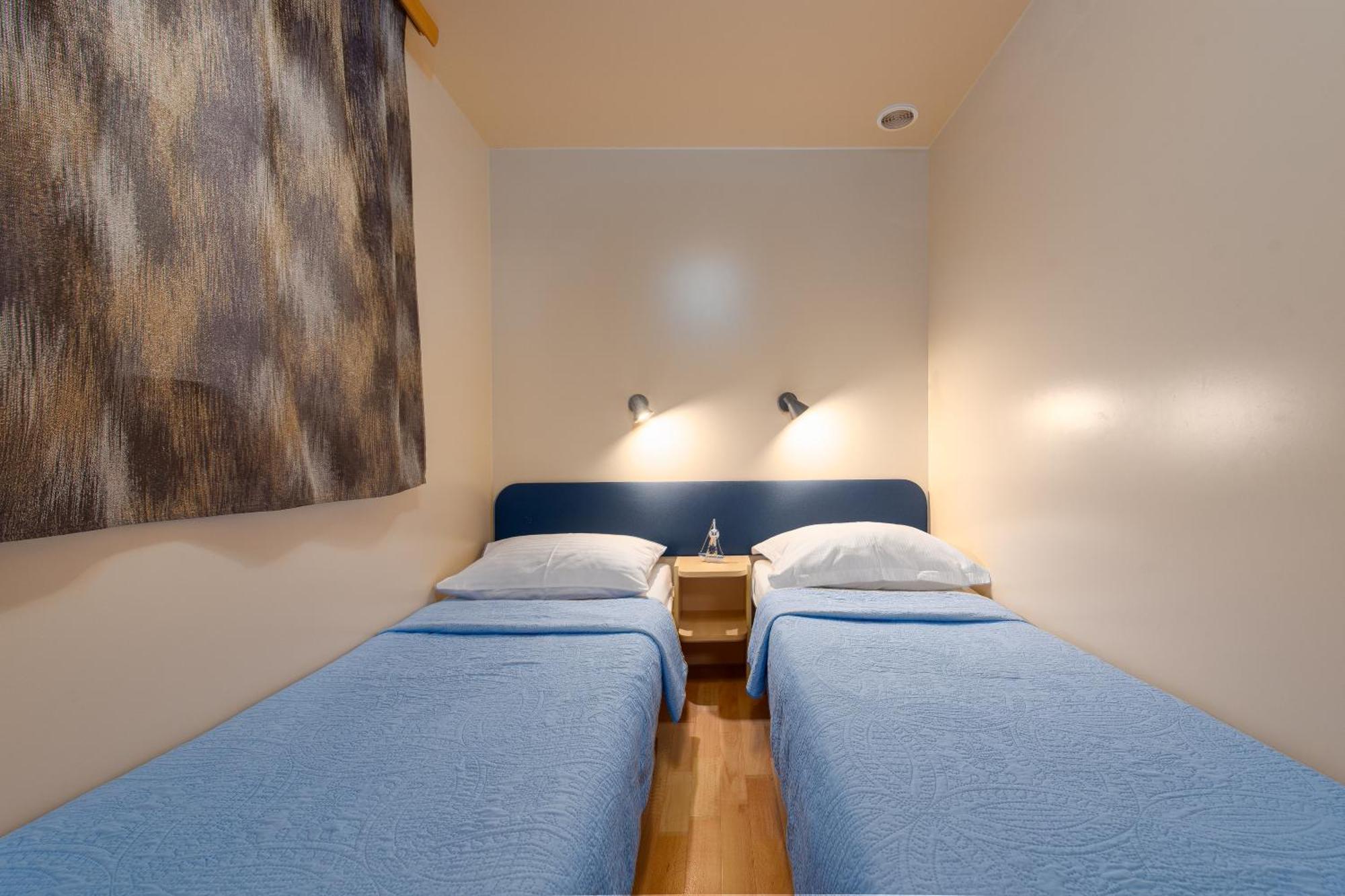 Camp Mrkva Mobile Homes With Pool Sukošan Eksteriør billede