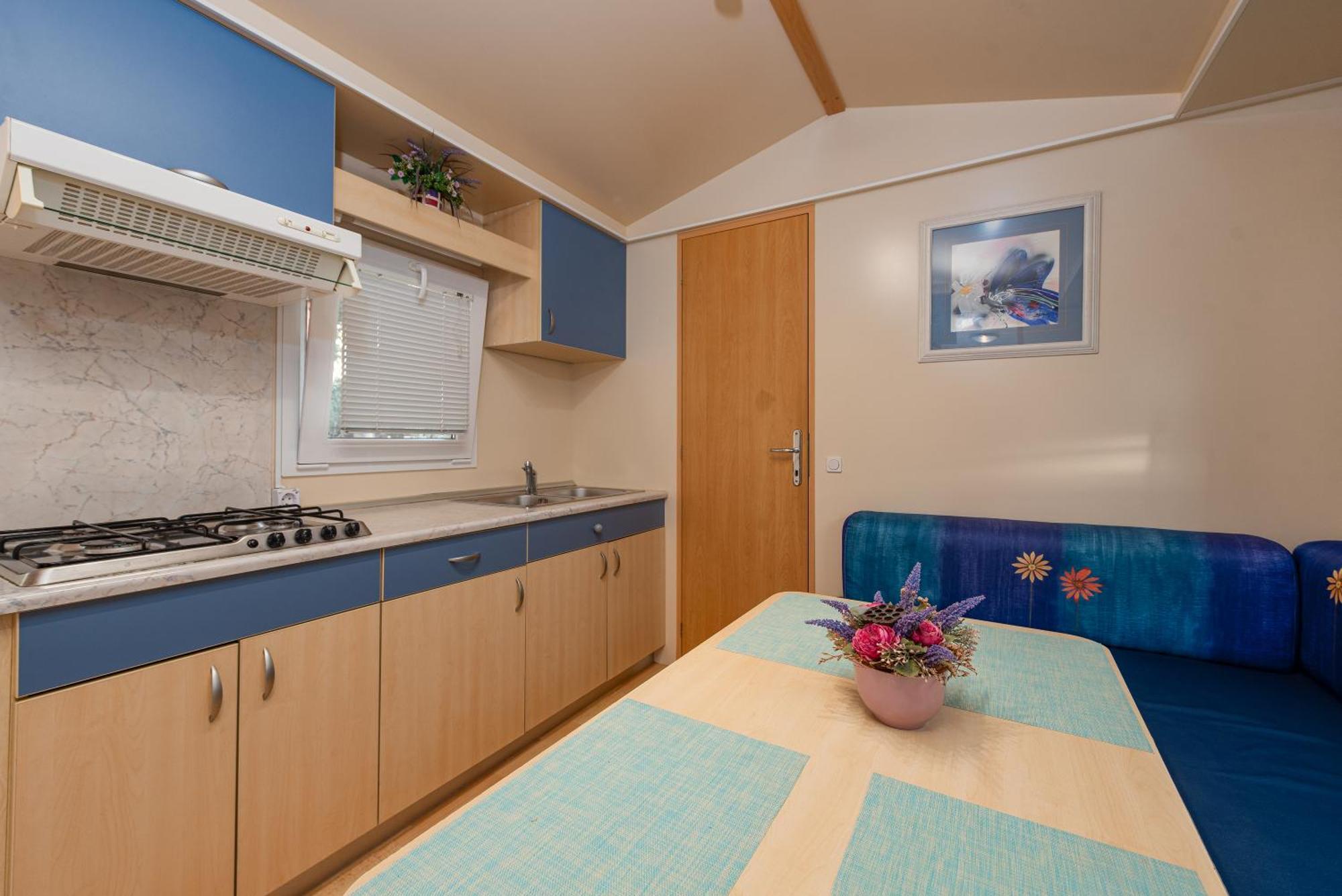 Camp Mrkva Mobile Homes With Pool Sukošan Værelse billede