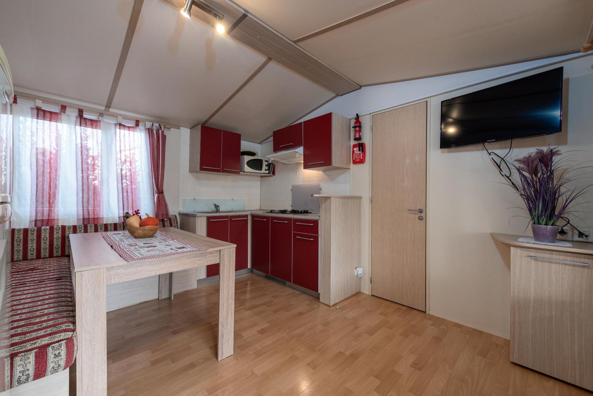 Camp Mrkva Mobile Homes With Pool Sukošan Værelse billede